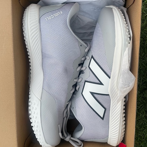 NWT New Balance Grey/White Turf Trailer Sz(6 1/2) - Picture 5 of 6